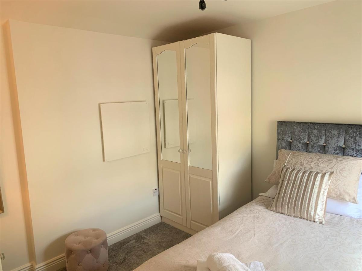 Naas 2 Bedroom Back Garden Escape Екстер'єр фото