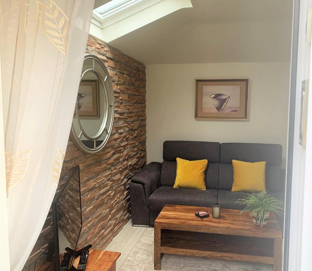 Naas 2 Bedroom Back Garden Escape Екстер'єр фото