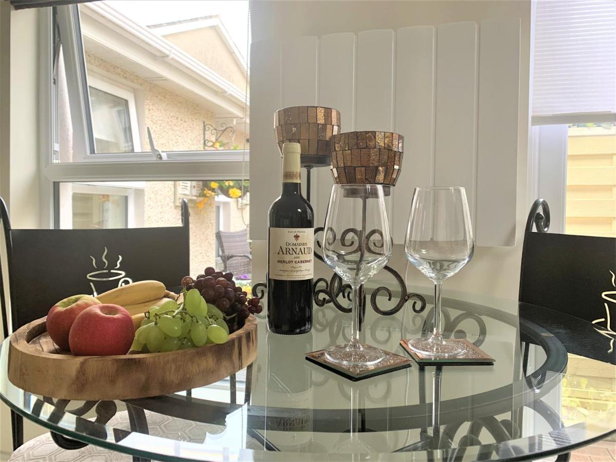 Naas 2 Bedroom Back Garden Escape Екстер'єр фото